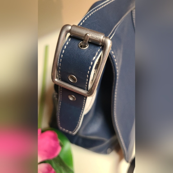 Coach Hampton Flap '06 | Navy & White Leather Crossbody | EUC - Picture 3 of 12